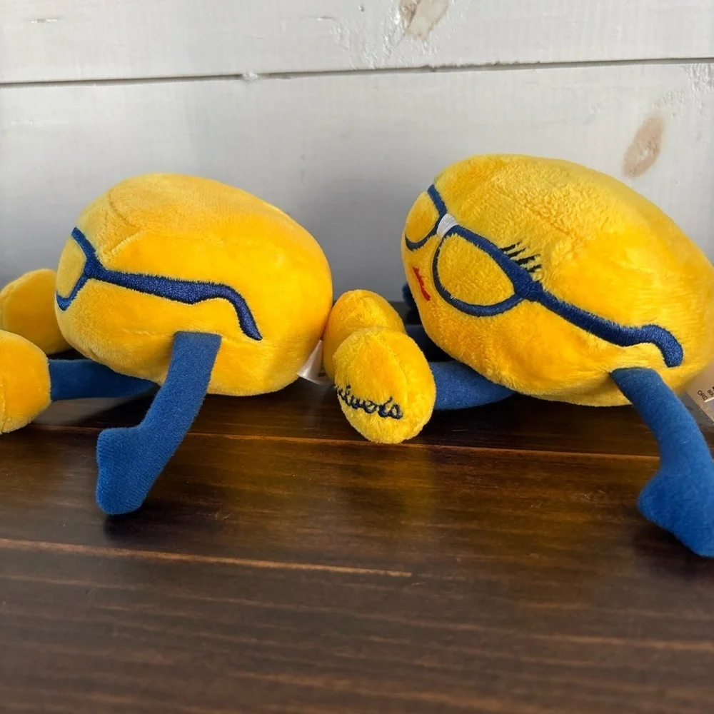 Culver’s GOLDIE and CURDIS small plush cheese curds promotional plush set of 2